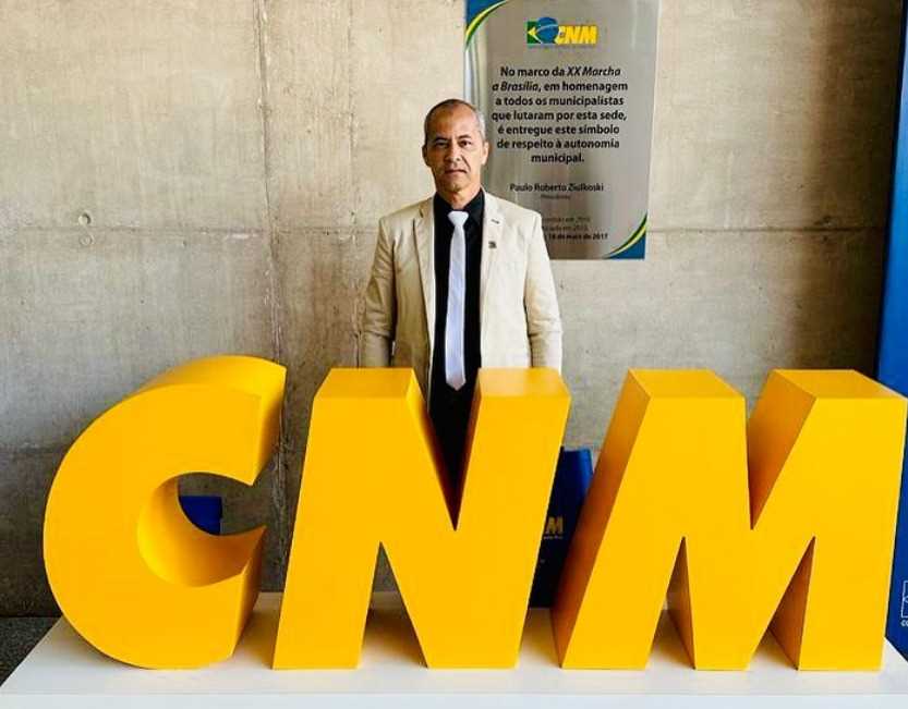 Camacã: Prefeito Paulo do Gás participa do Movimento Municipalista Nacional em Brasília